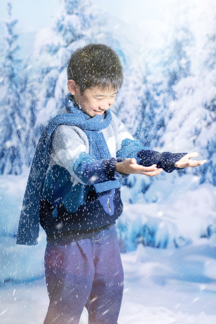 在雪地里肆意撒欢吧（图ZMzMwNjU1ODgw） - 人像摄影 - 站酷设计师一颗小崩豆儿原创素材 - 站酷ZCOOL