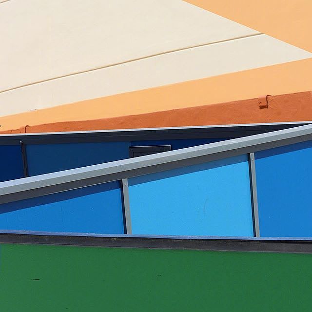 色彩构成|色彩搭配分享💕美腻的现代城市