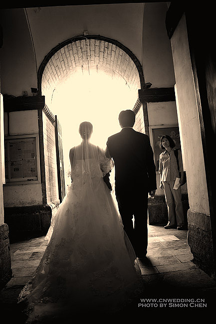 《婚礼感人至深一瞬间-I》新闻纪实婚礼摄影陈昕Simon Chen(婚礼纪实跟拍)（图ZMzY0NTgwOA==） - 人像摄影 - 站酷设计师婚礼摄影师陈昕原创素材 - 站酷ZCOOL