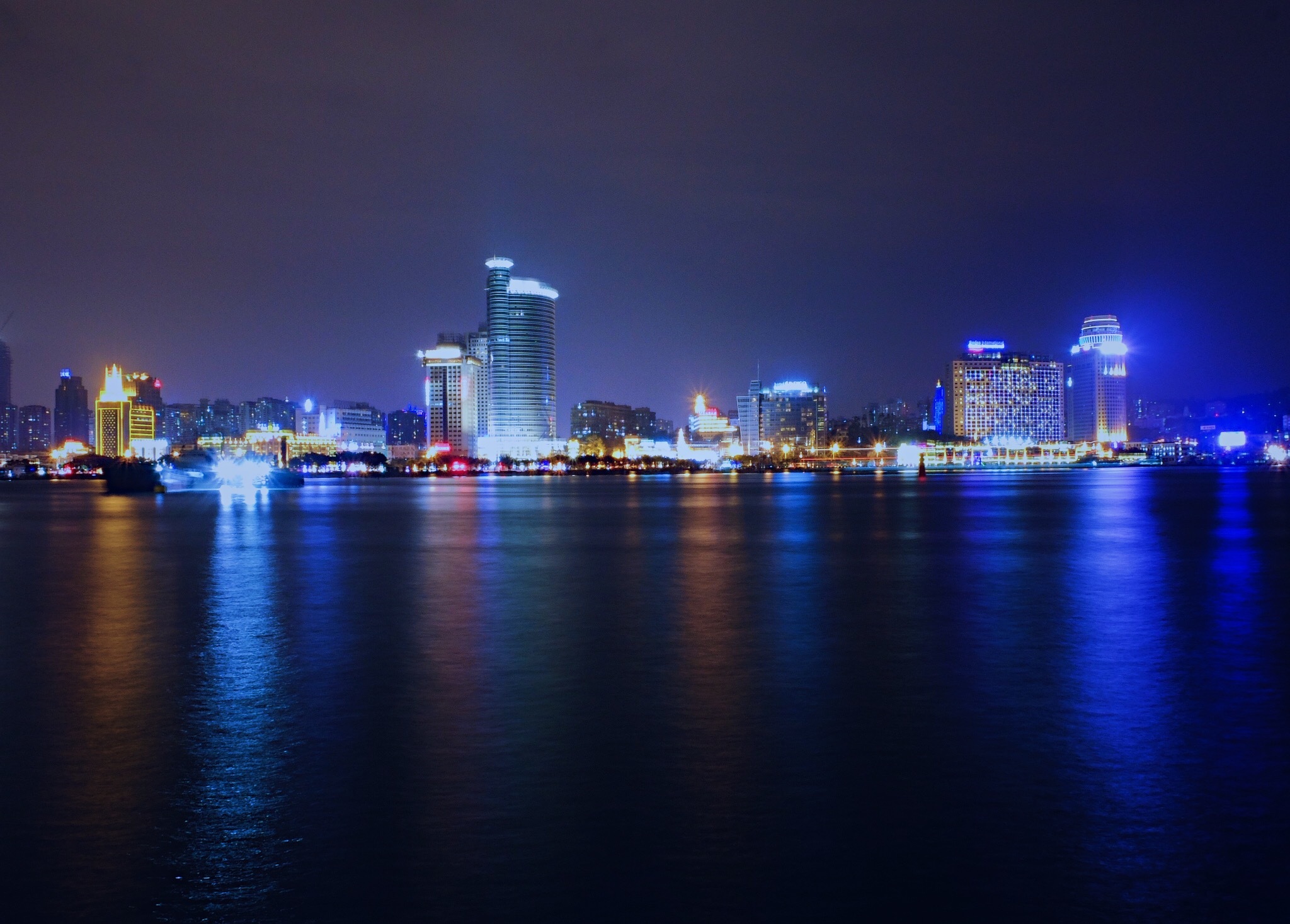 厦门海边夜景图片素材-编号11191700-图行天下