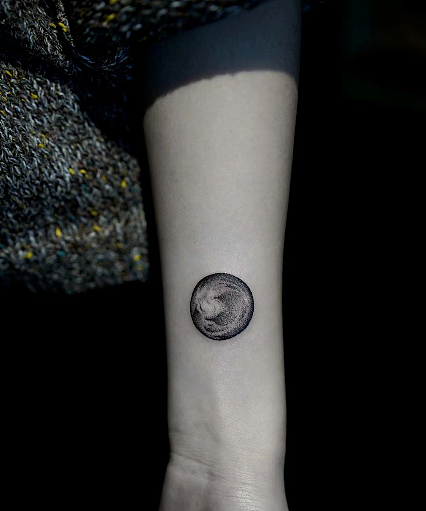 昆明纹身鬼手纹身小鬼店