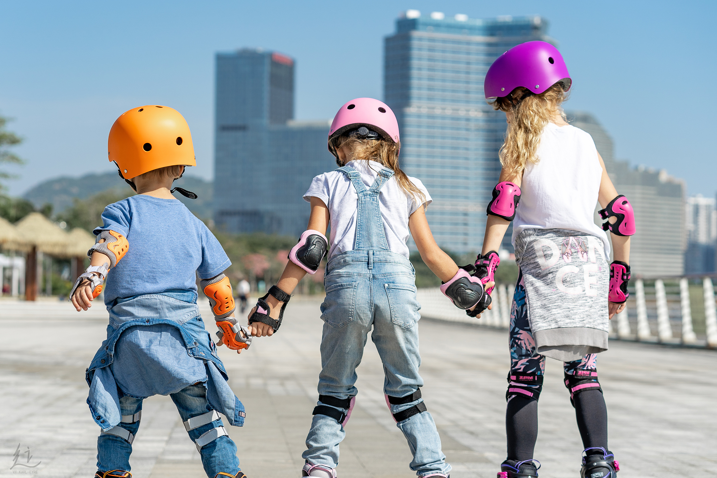 2pm品牌轮滑鞋 roller skating 外景拍摄