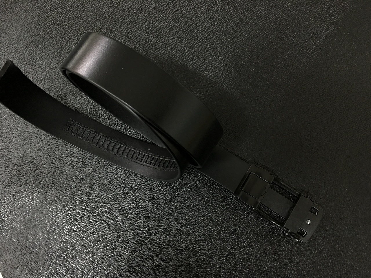 自动扣男士腰带