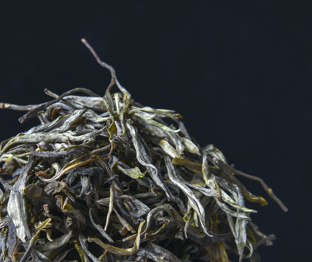 云南古树普洱茶生茶（图ZMTgzMDA3NzI4） - 产品摄影 - 站酷设计师七局原创素材 - 站酷ZCOOL