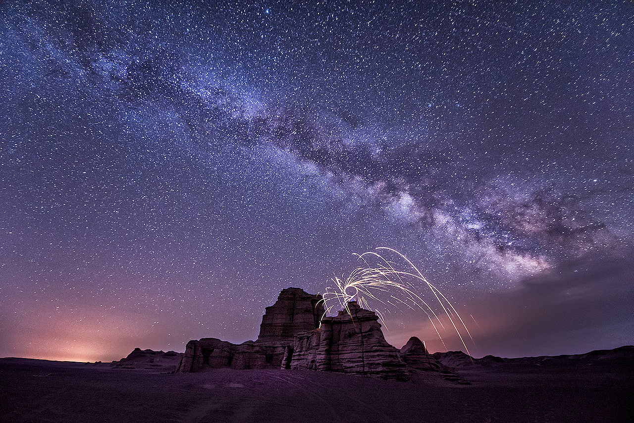 追逐星空（图ZNjY4NzM5NTY=） - 风光摄影 - 站酷设计师勤奋的刘小朵原创素材 - 站酷ZCOOL