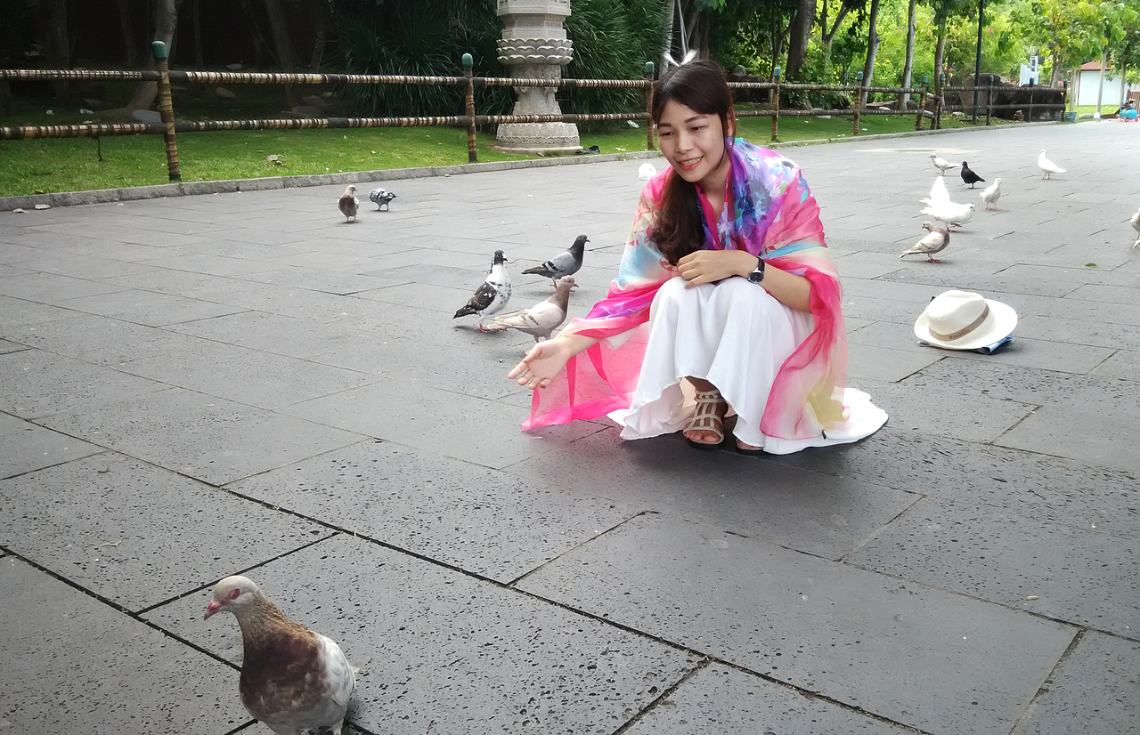 海南也要甜蜜蜜（图ZODQ5OTk0MzI=） - 人像摄影 - 站酷设计师00lxl玲原创素材 - 站酷ZCOOL