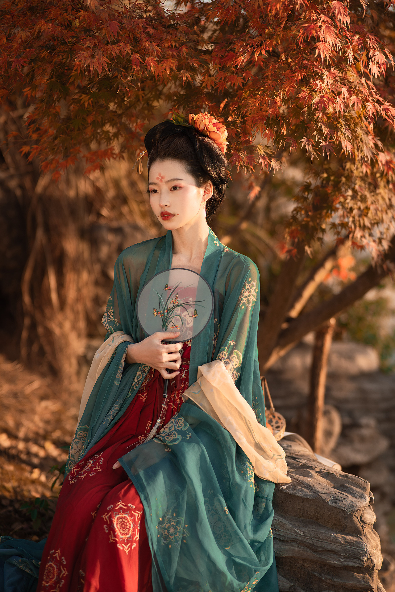 远山衔暮色，枫叶送红笺（图ZMjgyNTM2MDg4） - 人像摄影 - 站酷设计师空岛爽子原创素材 - 站酷ZCOOL