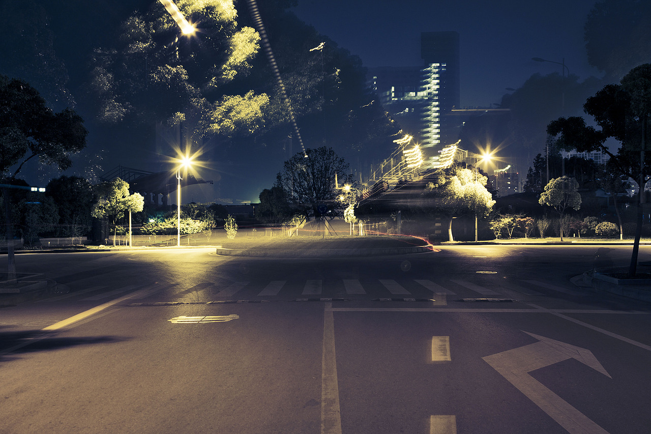 站在人生十字路口的思与定