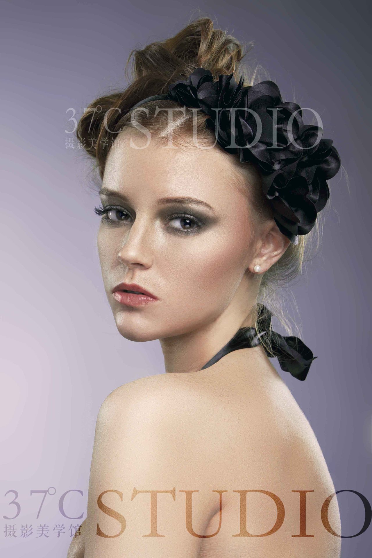 素材来源于网络,高清图练习,原图已放出,纯粹商业修图练习,空闲的时候