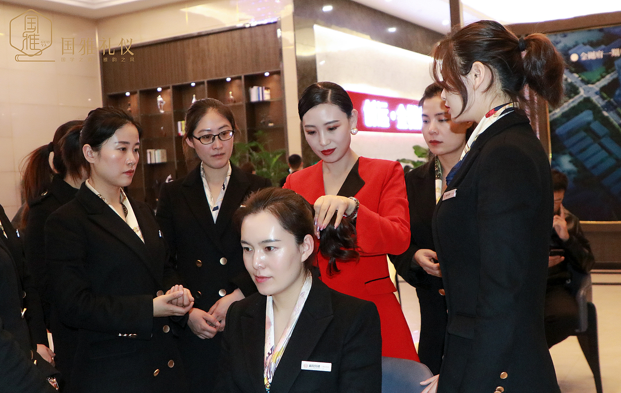 国雅礼仪27号+企业培训（图ZMjQyMzg3NTky） - 人像摄影 - 站酷设计师国雅礼仪原创素材 - 站酷ZCOOL