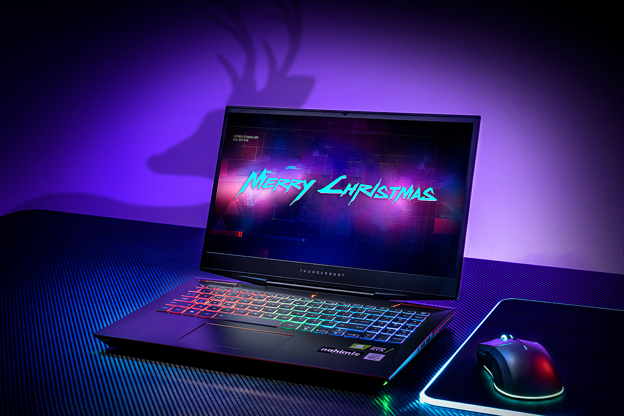 圣诞节实拍海报一组,今夜很赛博朋克