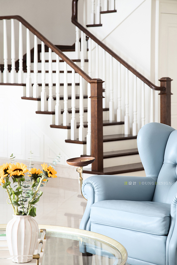 Q2:入住后,您最满意家里的哪个元素或角落?
A:最满意家里的整体色彩搭配,既有家的温馨感,又有高级感。<br>