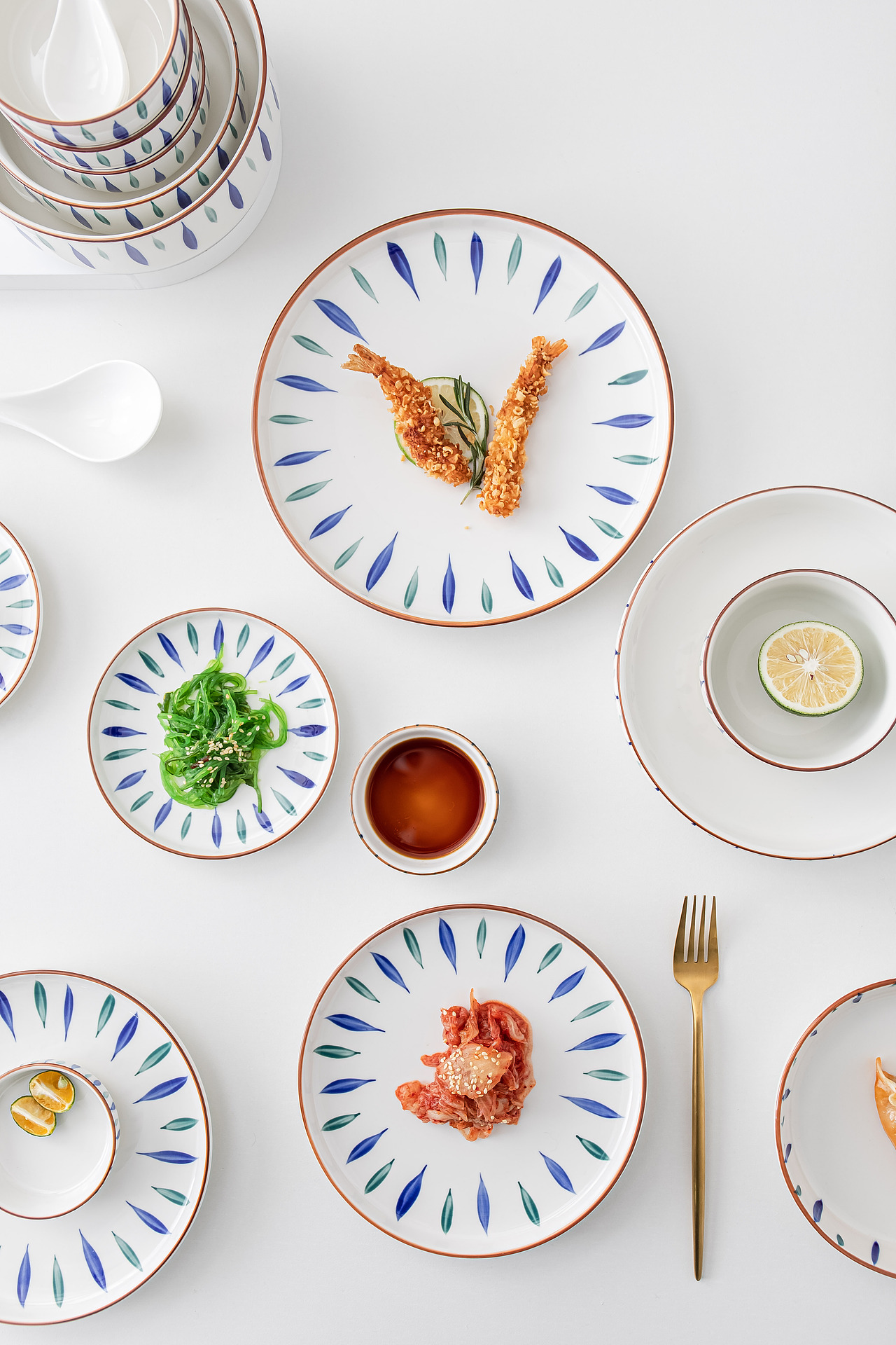 日系手绘简约餐具