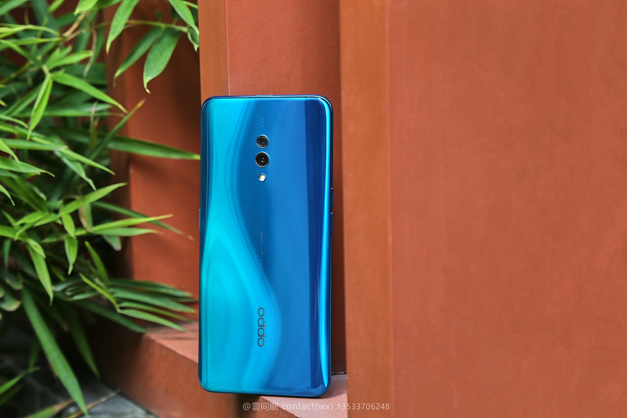 oppo k3 电波蓝 手机 外拍场景图