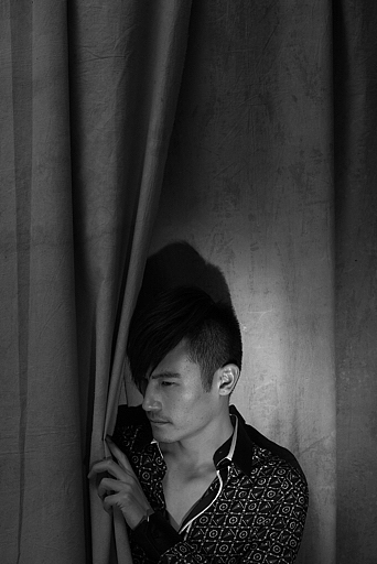 为杂志拍摄明星耿乐