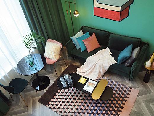 时髦墨绿+脏粉，尽显高级感