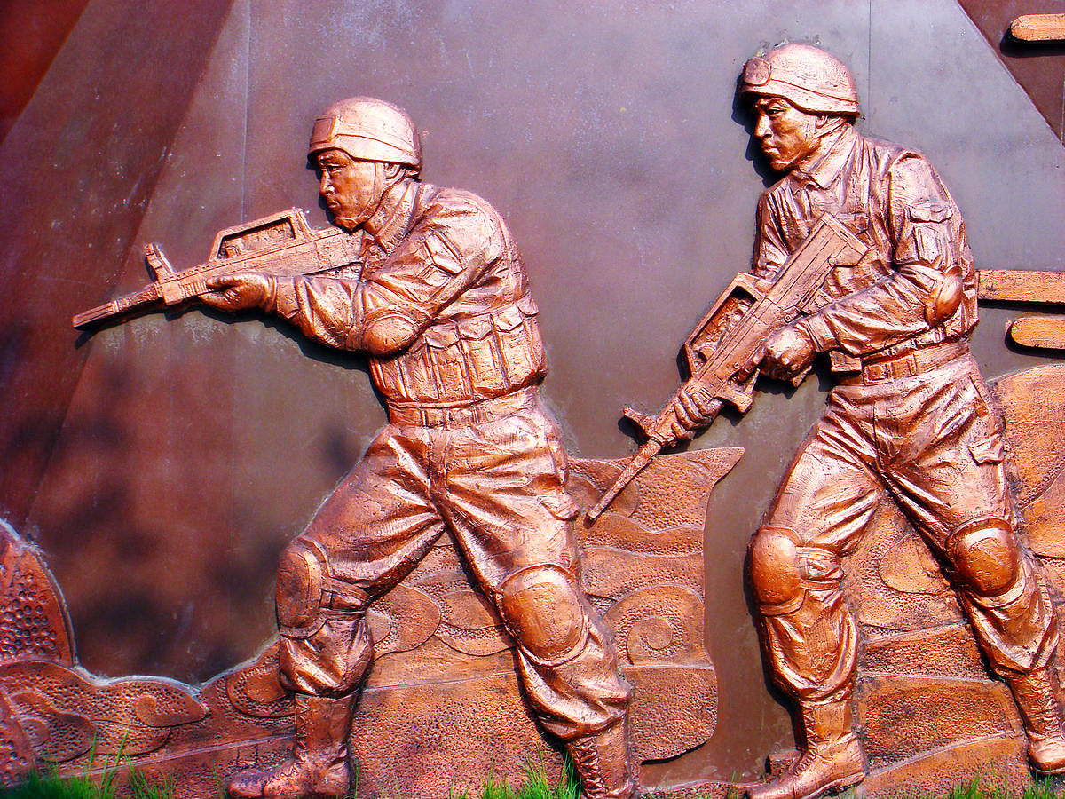 抗战题材浮雕设计