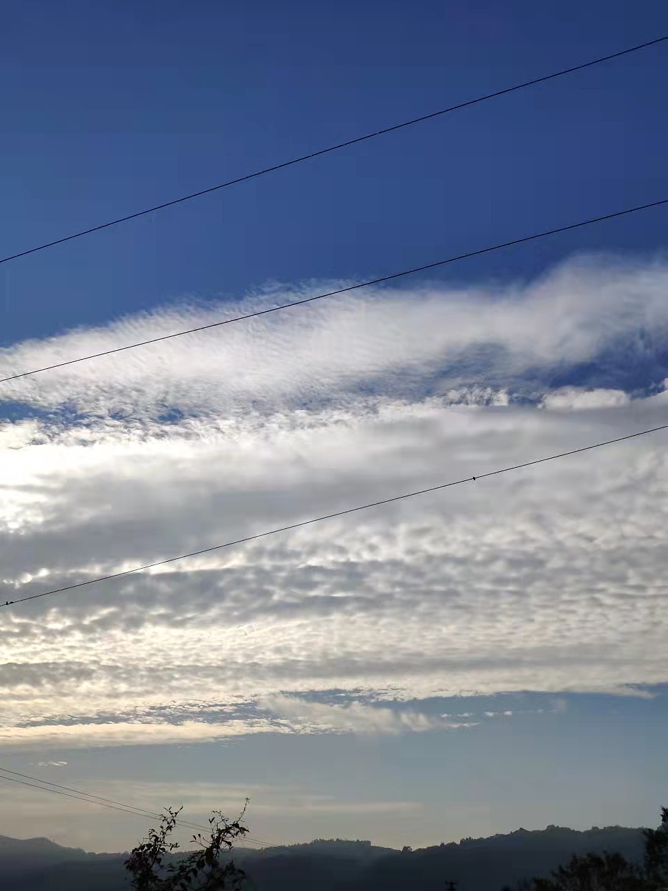 家乡的天空（图ZMjg4NTEwOTAw） - 风光摄影 - 站酷设计师一支快乐的小彩铅原创素材 - 站酷ZCOOL