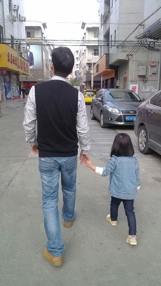 父愛如山（圖ZMjQ5NDk3NDQ=） - 其他 - 站酷設(shè)計師書愉原創(chuàng)素材 - 站酷ZCOOL