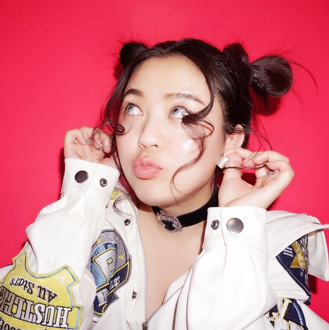 小小兔姐姐吃榴莲