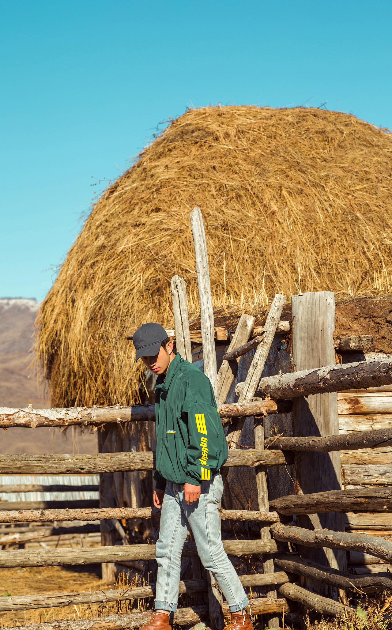 游走边疆（图ZOTk3NTQ4NzI=） - 人像摄影 - 站酷设计师影集摄影原创素材 - 站酷ZCOOL