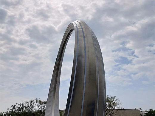 万达广场12米直径圆环不锈钢雕塑 内置灯带