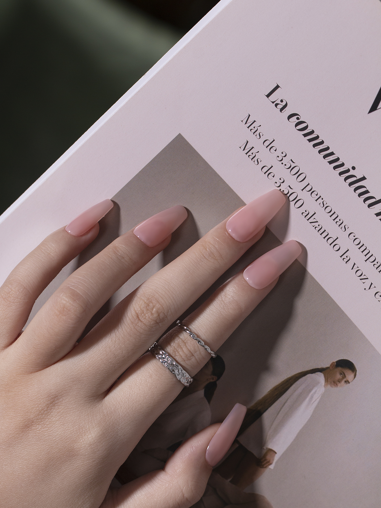 美甲 手摸（图ZMzEzMDM4MjY4） - 产品摄影 - 站酷设计师水货摄影师原创素材 - 站酷ZCOOL