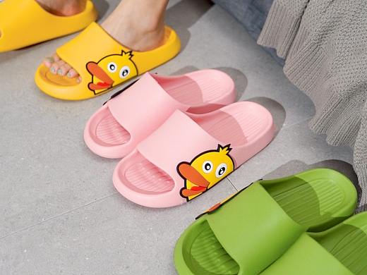 电商拍摄丨小黄鸭拖鞋
