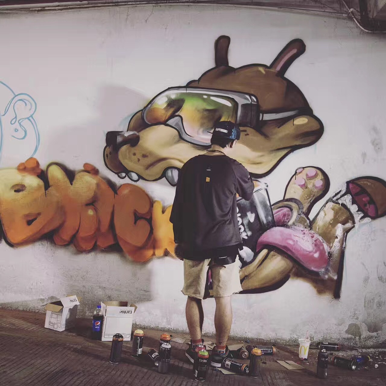 喷漆狗|插画|涂鸦/潮流|黑狗点 - 原创作品 - 站酷 (zcool)