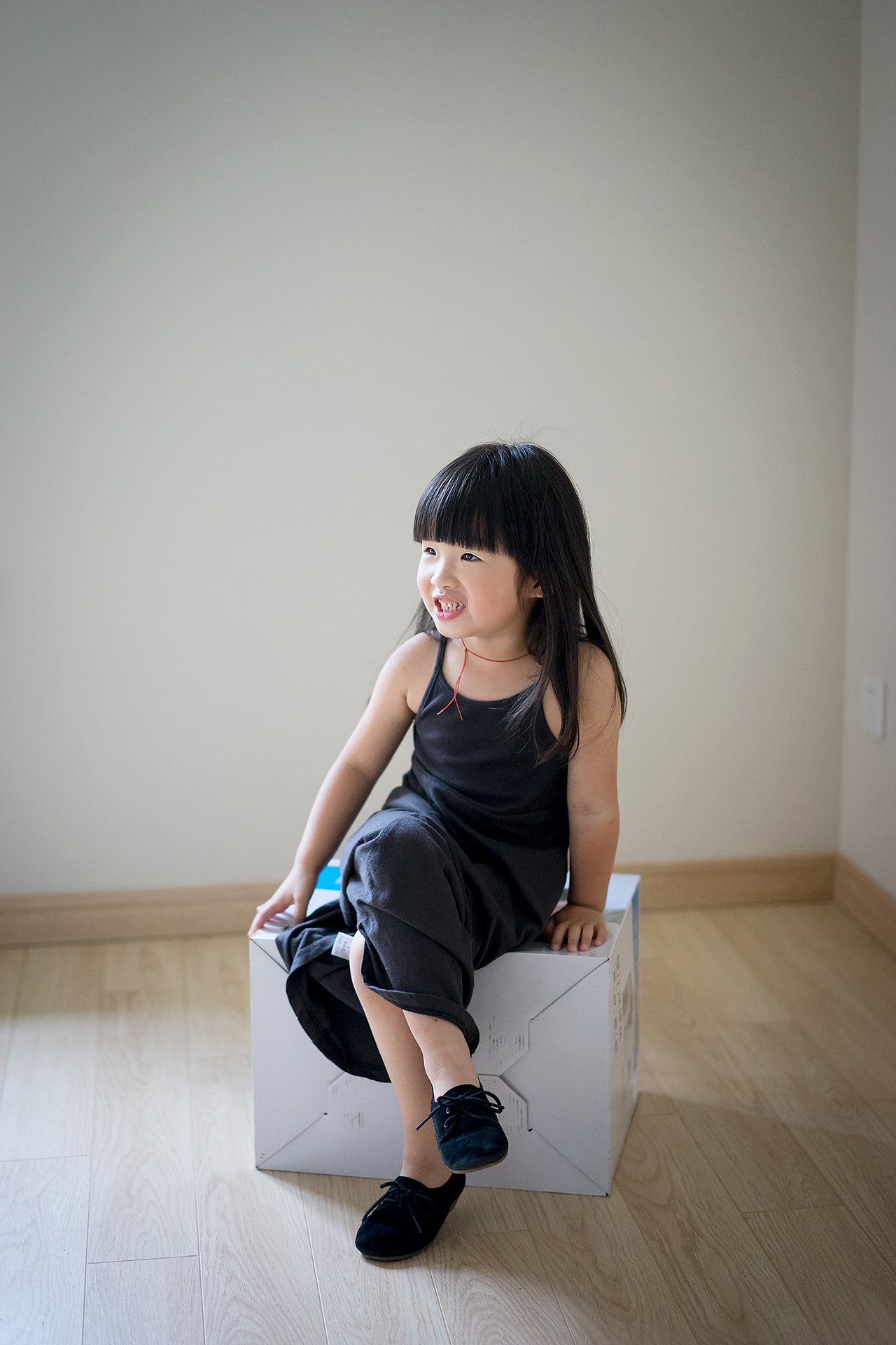 马小马（图ZMTk0MjA2NDQ=） - 人像摄影 - 站酷设计师makb1978原创素材 - 站酷ZCOOL