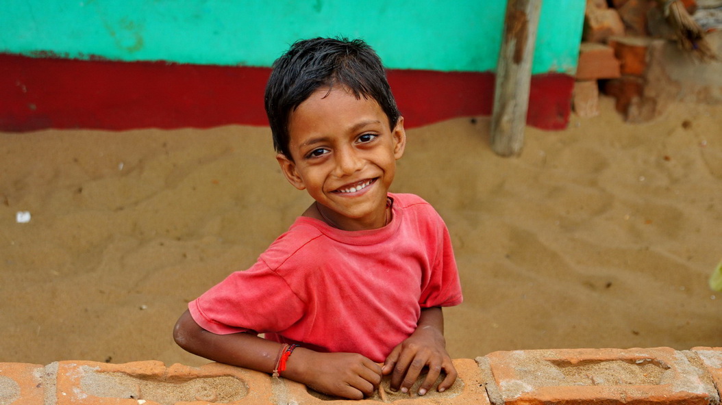 印度小孩表情包图片