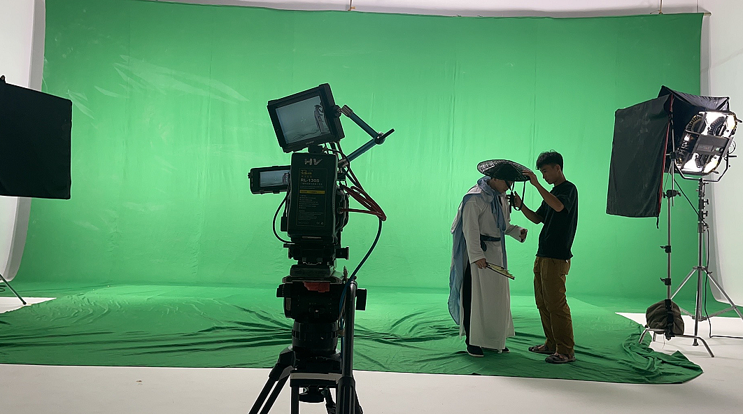 “湾区升明月” | 这并不是一场单纯的晚会！（图ZMjcyMTM0OTg0） - 舞台美术 - 站酷设计师时间造影原创素材 - 站酷ZCOOL