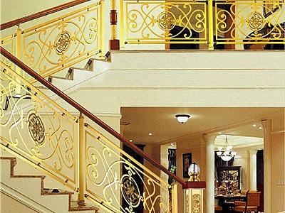 山东不锈钢立柱不锈钢工程立柱不锈钢楼梯扶手可加工