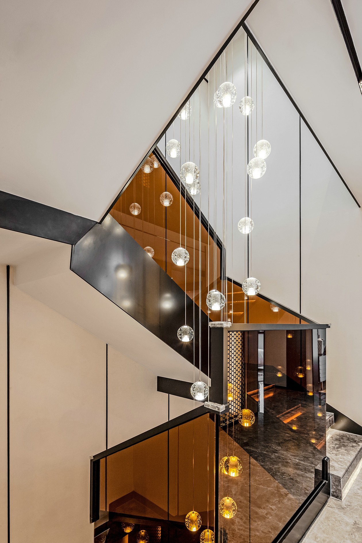 天然大理石独特的艺术纹理呈现自然之美