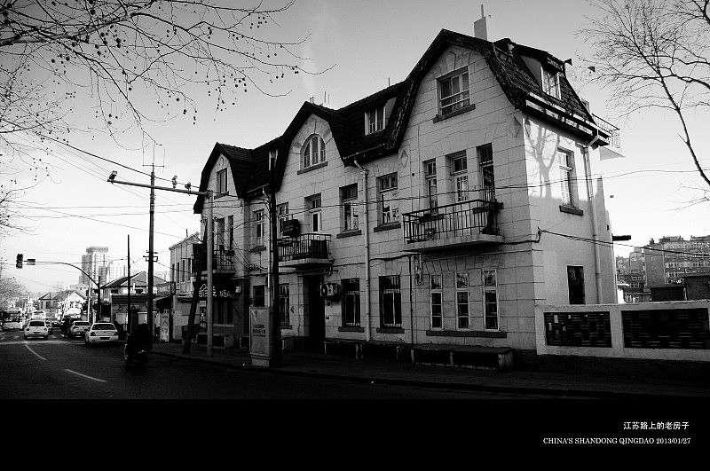 《青岛这座城-黑白》（图ZMTczMzEwMDQ=） - 人文/纪实摄影 - 站酷设计师恩林Vincent原创素材 - 站酷ZCOOL