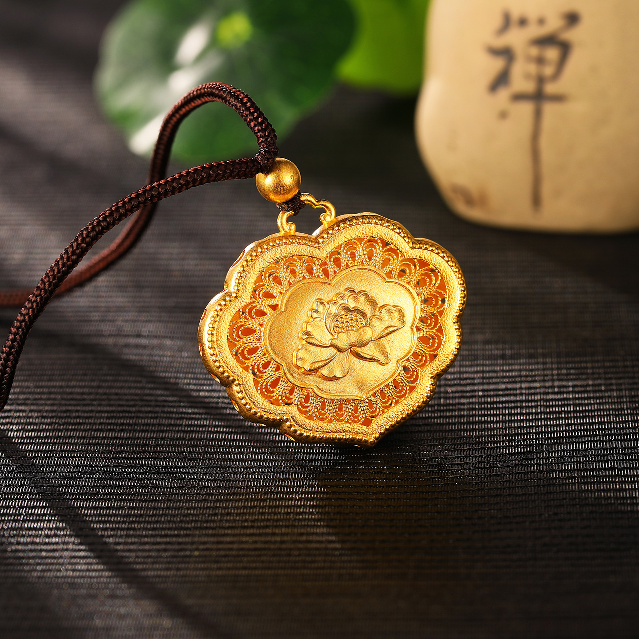 珠宝摄影 古法黄金首饰（图ZMTU5ODg4NjA0） - 产品摄影 - 站酷设计师陈风破浪666原创素材 - 站酷ZCOOL