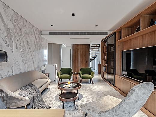 复式楼突破常规设计，将建筑设计与室内设计完美演绎