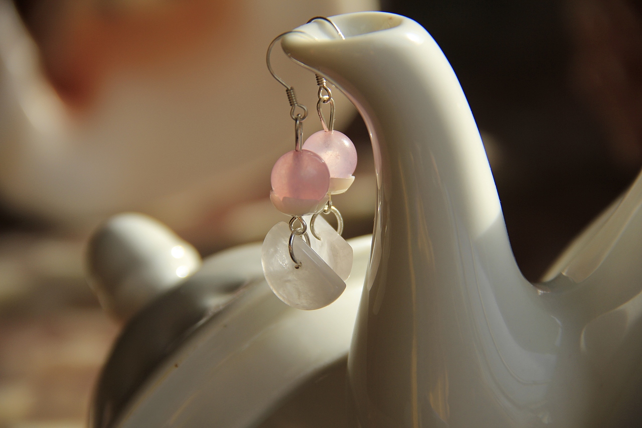 【原创手工耳坠】——【西瓜切片】（图ZMzQzMDcyMjg=） - 首饰设计 - 站酷设计师孙囍瑶原创素材 - 站酷ZCOOL