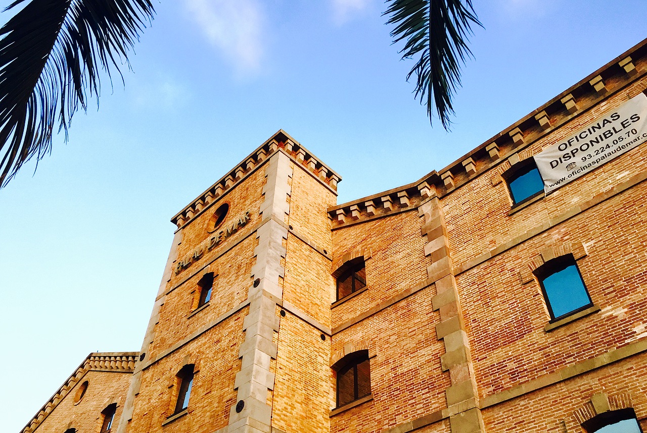 Europe。by iphone（图ZNDE4NjYzMTI=） - 风光摄影 - 站酷设计师summer19920922原创素材 - 站酷ZCOOL