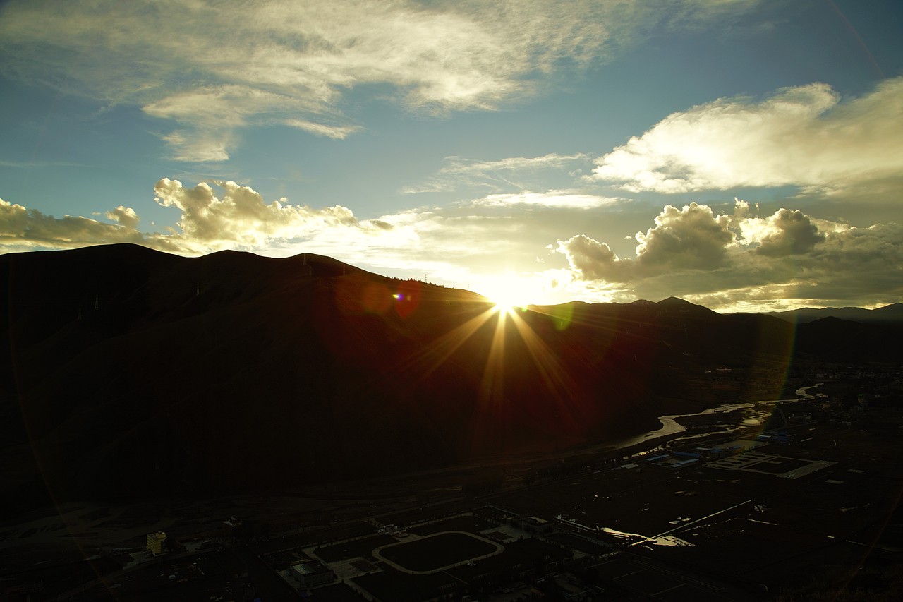 四川甘孜风光（图ZNDk5NTcyNTY=） - 风光摄影 - 站酷设计师洛克桑塔纳原创素材 - 站酷ZCOOL