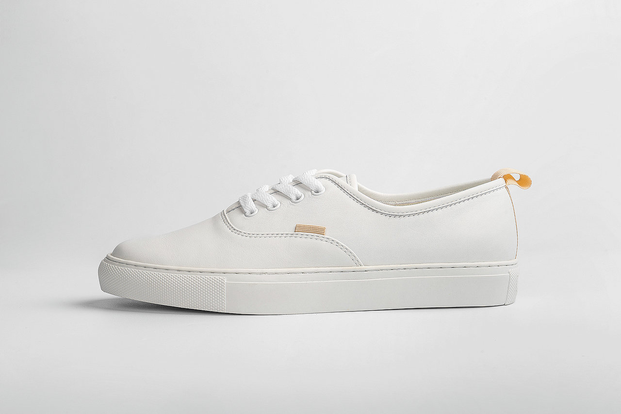 小白鞋拍摄,静物拍摄