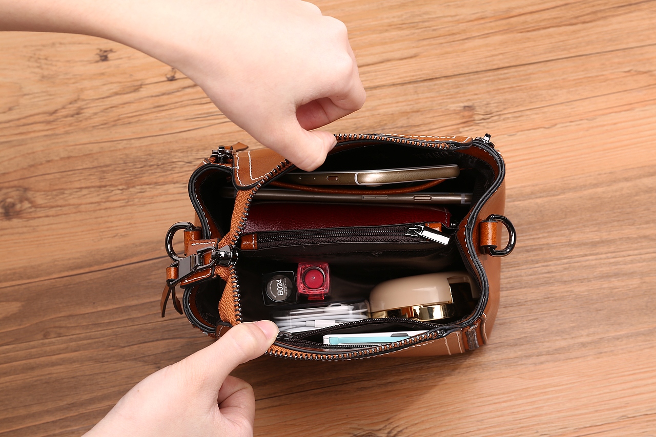 斜挎单肩包 女包（图ZMTA4ODI3NDA4） - 产品摄影 - 站酷设计师ilovesmile原创素材 - 站酷ZCOOL