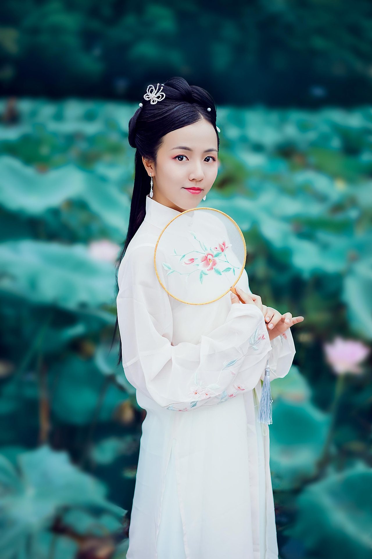 清荷故夢（圖ZMTI2MTg4MjQw） - 人像攝影 - 站酷設計師F刀十一原創(chuàng)素材 - 站酷ZCOOL