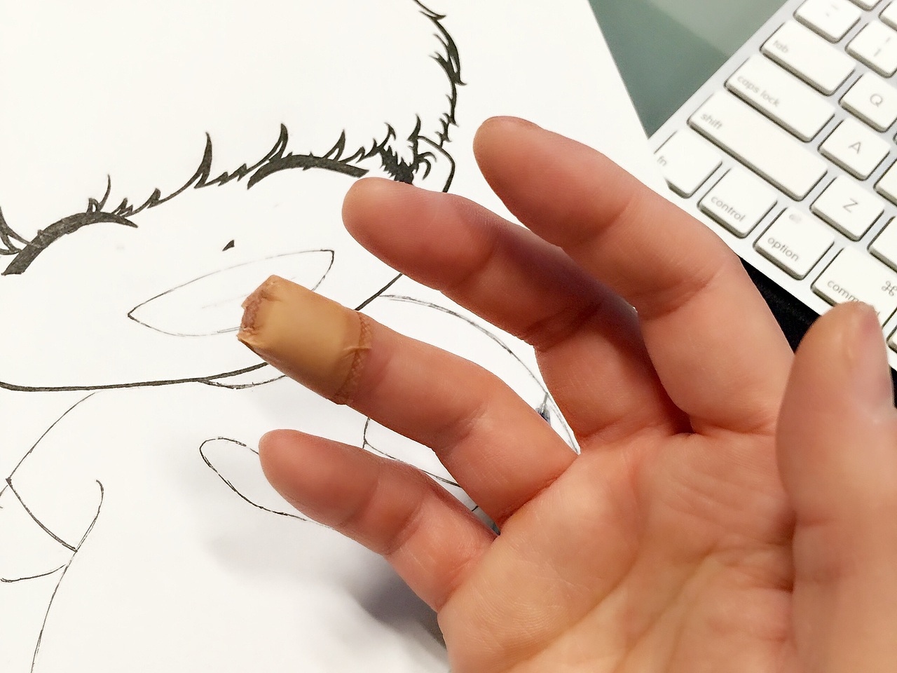 很给力,一下子就把我的手割流血了.