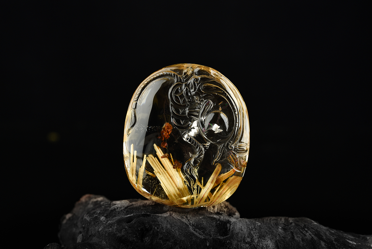 好兆头珠宝之精选发晶和钛晶吊坠