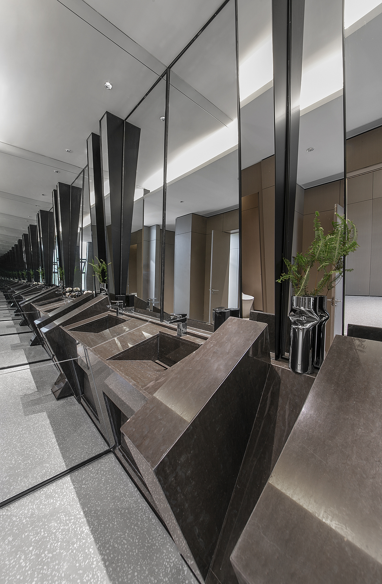 趣味“星城”，更有艺术化的销售中心 | 道胜新作（图ZMjUxMjE4OTA4） - 商业空间设计 - 站酷设计师道胜设计原创素材 - 站酷ZCOOL