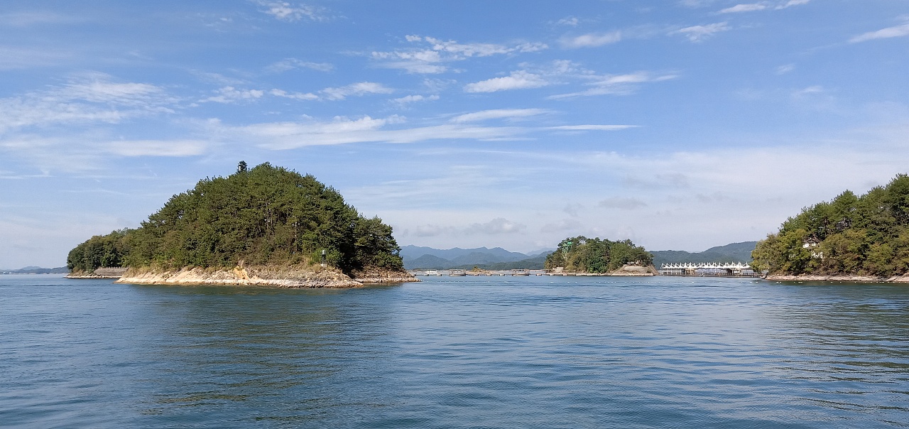 蓝天白云绿水青山