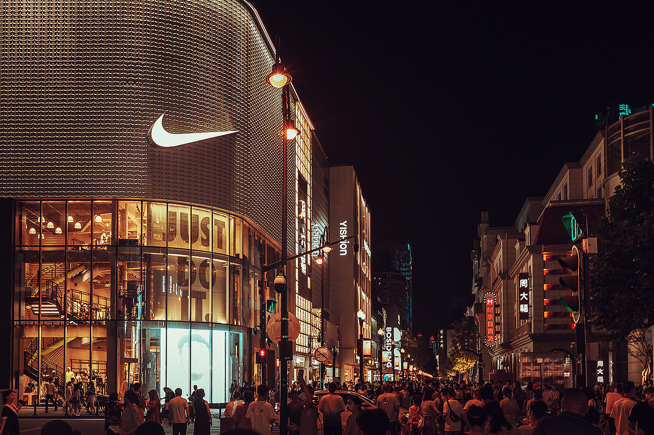 江汉路，随拍杂片（图ZMjYyNzI5NDY4） - 人文/纪实摄影 - 站酷设计师Alex1205原创素材 - 站酷ZCOOL