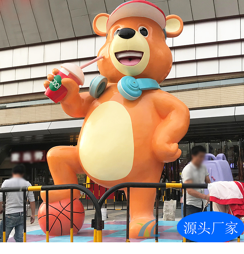 玻璃钢大型卡通雕塑