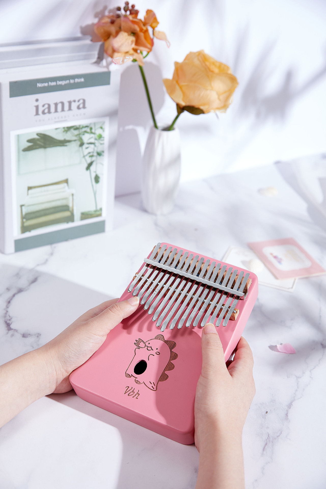 卡林巴拇指琴（图ZMjIwODU0MDgw） - 产品摄影 - 站酷设计师三匹羊原创素材 - 站酷ZCOOL